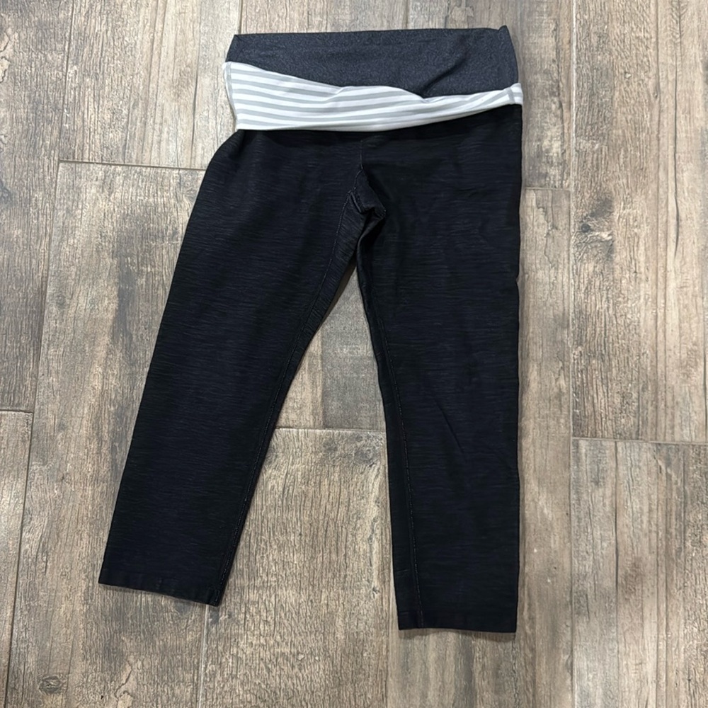 Lululemon crop leggings